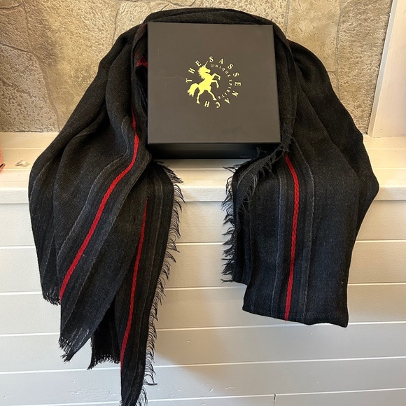 The Sassenach Accessories - The Sassenach First Love tartan mid weight scarf